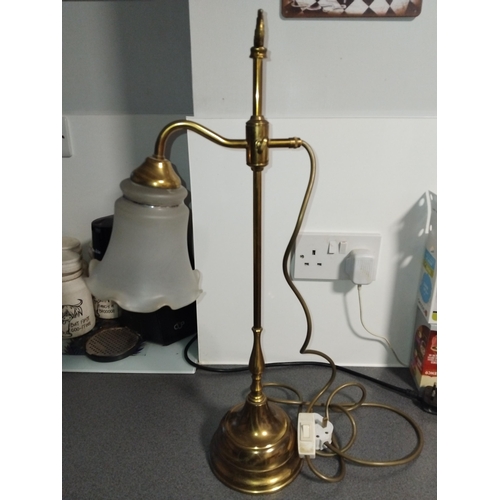 496 - NICE BRASS TABLE LAMP