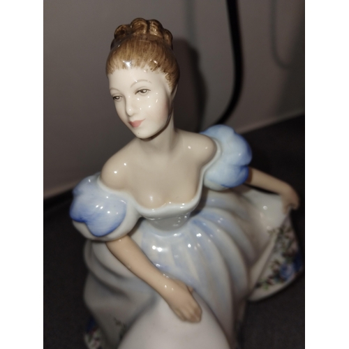 572 - Large royal doulton BEATRICE HN3263