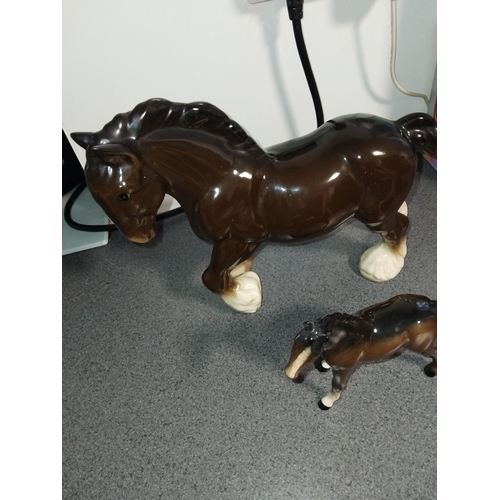 571 - BESWICK SHIRE HORSE AND FOAL