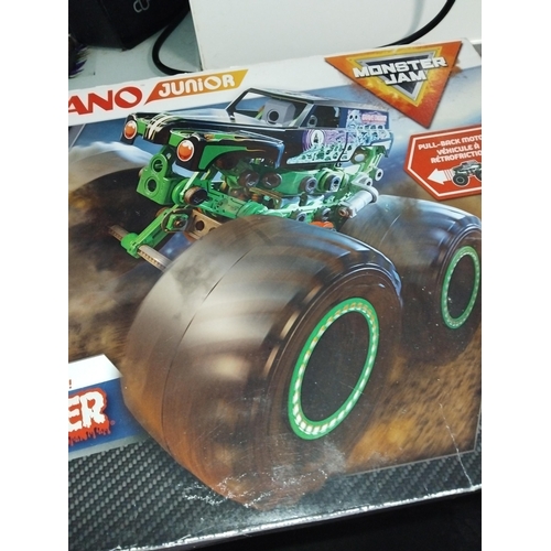 569 - MECCANO MONSTER JAM SET