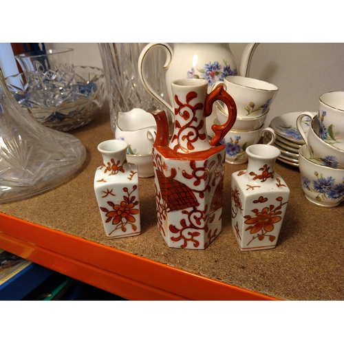 707 - LOVELY SMALL PAIR OF STAMPED ORIENTAL VASES & MATCHING POURER