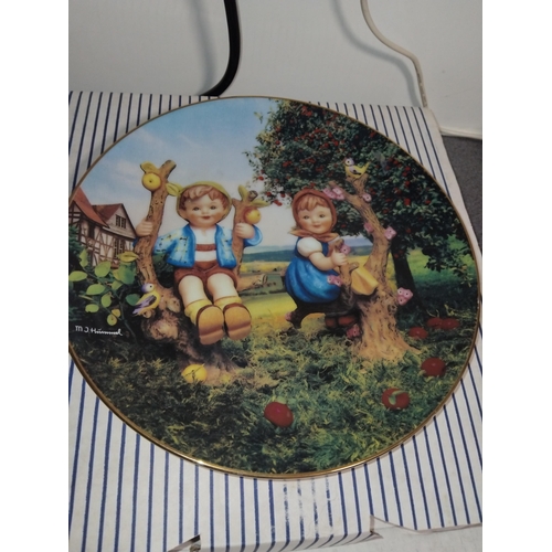 486 - Large hummel plate boxed Apple Tree Boy And Girl