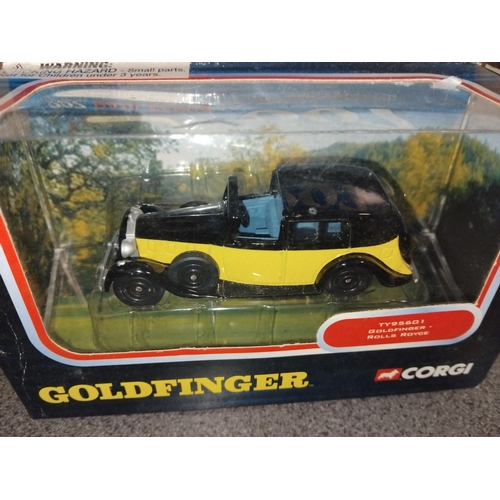 400G - JAMES BOND GOLDFINGER ROLLS ROYCE  CORGI CAR WITH DATA CARDS