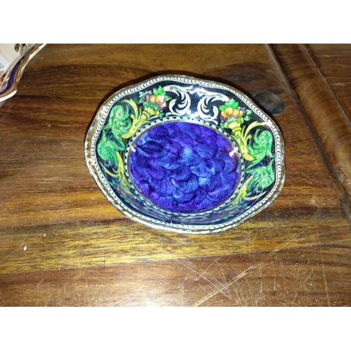 103 - LOVELY Mailing Pin Dish