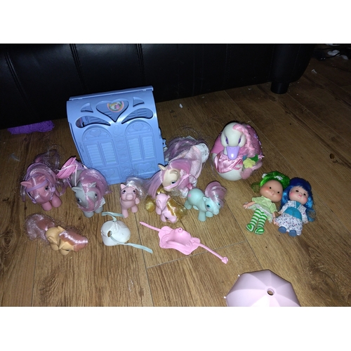 101 - SELECTION OF VINTAGE MY LITTLE PONIES ECT AND OTHER TOYS