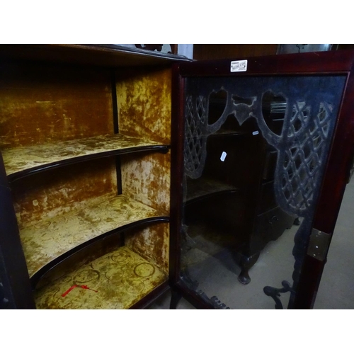 1112 - A Victorian mahogany chiffoniere, with a glazed panel door flanked by shaped open shelves, W120cm