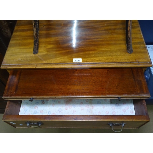 1162 - A Georgian mahogany batchelor's chest, with brushing slide and 3 drawers under, on bracket feet, W67... 