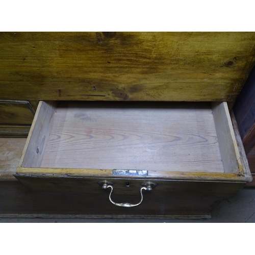 1204 - A 19th century polished pine mule chest, W104cm, H59cm