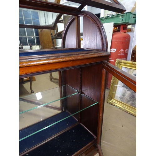 1471 - A Victorian mahogany framed shop display cabinet, the top having 2 bow-glazed rising doors with glaz... 