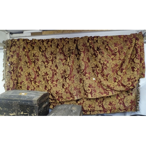 1589 - A pair of heavy gold and red velvet lined curtains