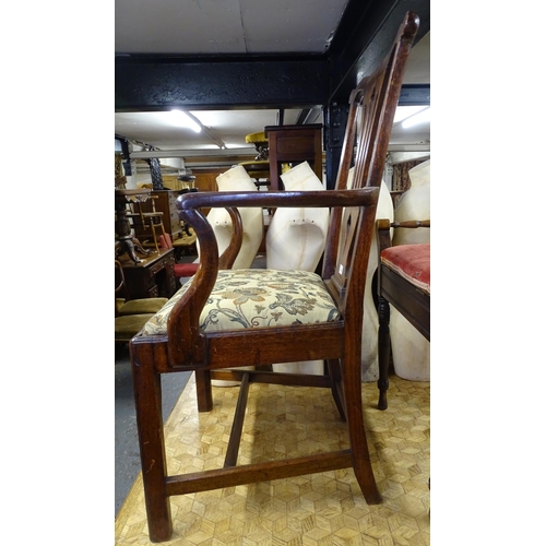 1648 - A Georgian mahogany desk chair, with an upholstered drop-in seat