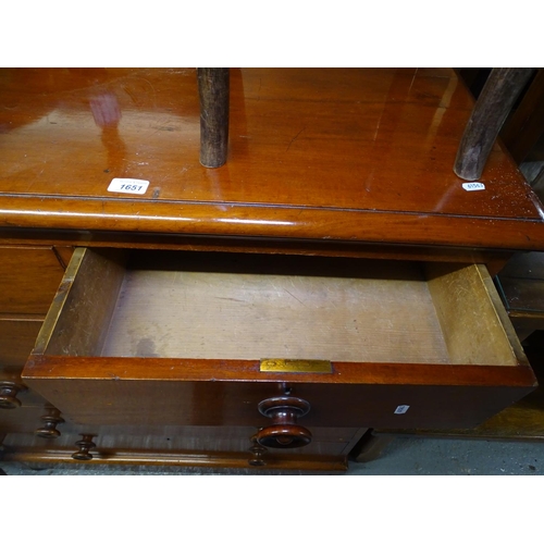 1651 - A 19th century mahogany chest of 2 short and 4 long drawers, on bun feet, W110cm, H124cm