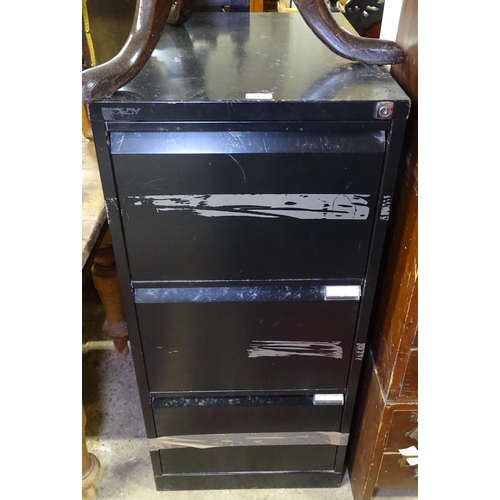 1657 - A metal 3-drawer filing cabinet