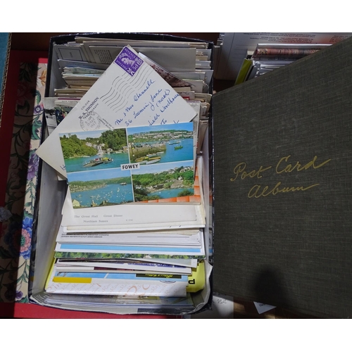 197 - A boxful of postcards