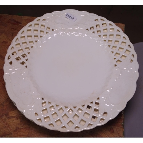 507 - 4 Minton Lattice plates, a Wedgwood Creamware comport and bowl