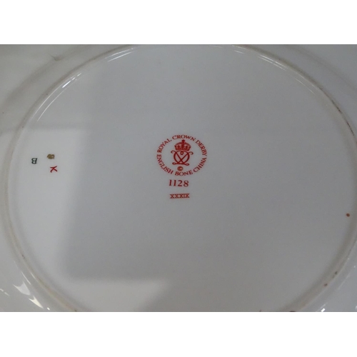 719 - A Royal Crown Derby plate, 1128, 10.5