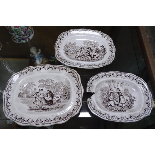 721 - Victorian pottery doll's dinnerware