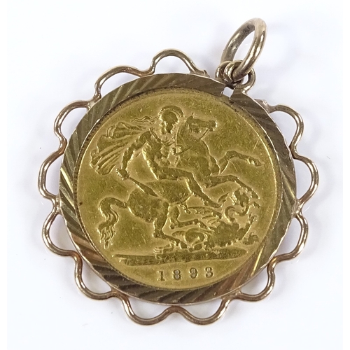 61 - An 1898 gold half sovereign, in gold pendant mount