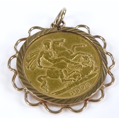 61 - An 1898 gold half sovereign, in gold pendant mount