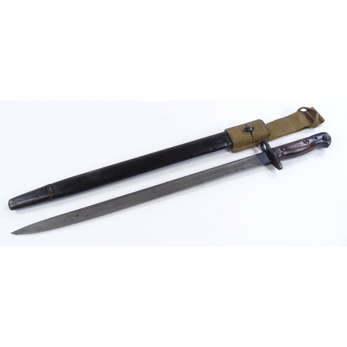 93 - A First War Period Wilkinson's 1907 pattern sword bayonet, original leather scabbard, blade length 4... 