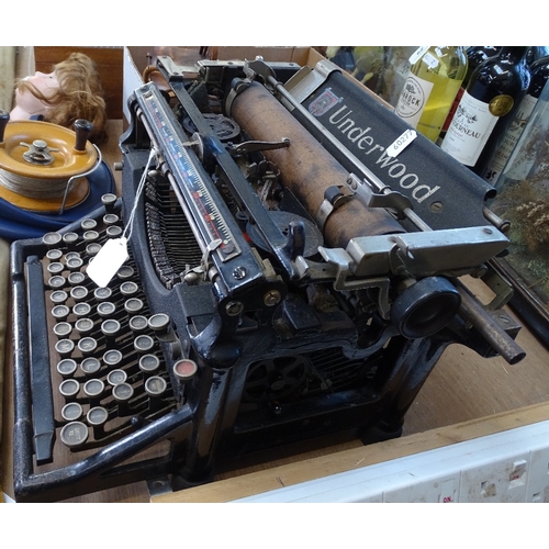 32 - A Vintage Underwood typewriter