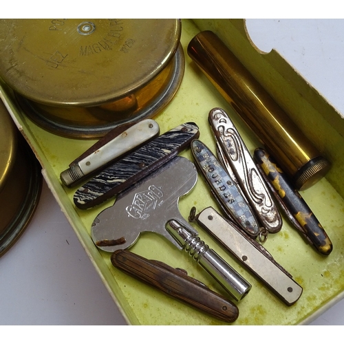 83 - A mixed box of items, including 2 First War Period Trench art boxes, and pocket knives