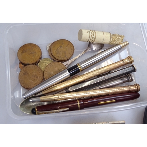 94 - A mixed box of items, including silver and gold plated propelling pencils etc