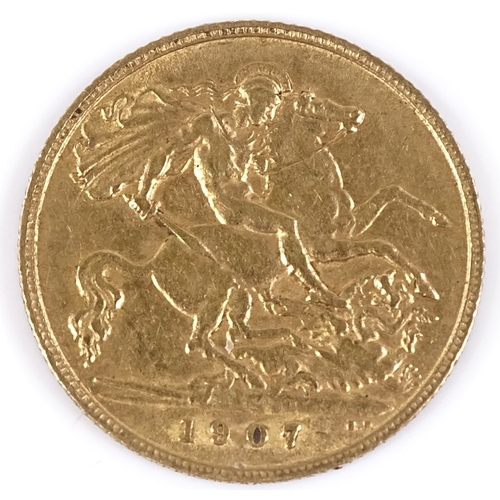 93 - A 1907 gold half sovereign