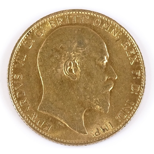 96 - A 1907 gold sovereign