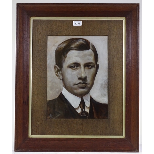 1285 - Early 20th century, monochrome oil on board, head portrait of a man, signed with monogram, 1919, 15