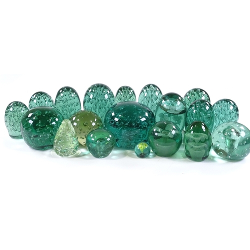 46 - A collection of 18 Victorian green bubble glass dump weights, some with floral motifs (18)
