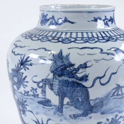 16 - A fine Chinese Swatow blue and white glaze porcelain baluster jar, hand painted mythical beasts, 17t... 