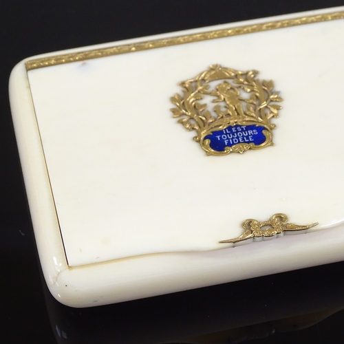 18 - A 19th century French ivory gold and silver-gilt mounted pocket case, the hinged lid having an inset... 
