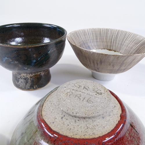 95 - 5 studio pottery bowls and tea bowls, including Hugh West and Mevagissey Pottery (5)