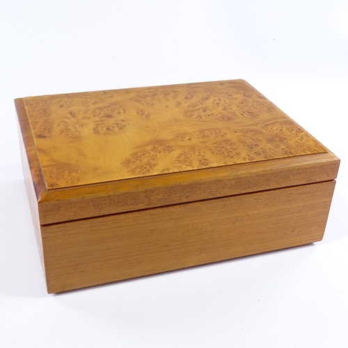 63 - Small burr wood humidor, containing 7 Diplomaticos No. 2, and 7 Hoyo De Monterrey  Epicure (14)