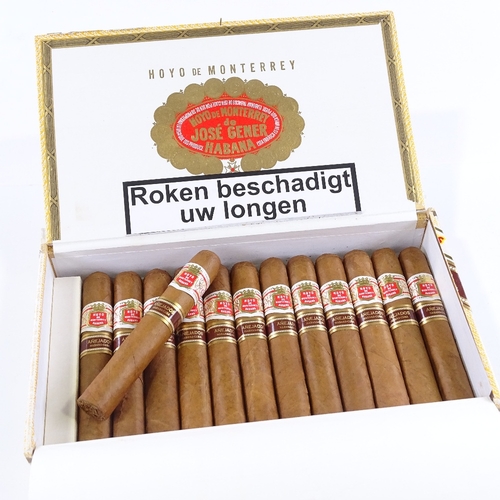 81 - Box of 13 Hoyo De Monterrey No. 4 cigars