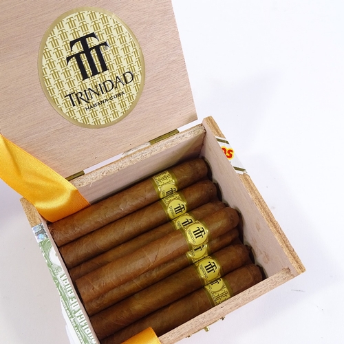 87 - Box of 13 Trinidad Reyes cigars