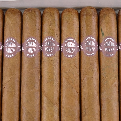 92 - Box of Sancho Panza Non Plus cigars (11)