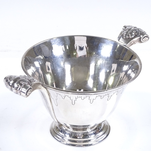 592 - A Garrard & Co silver 2-handled bowl, with cast acanthus leaf handles, hallmarks London 1936, diamet... 