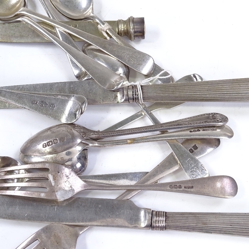 604 - Various silver cutlery, including Georgian teaspoons, 11.7oz total