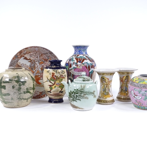 113 - A group of Oriental porcelain items