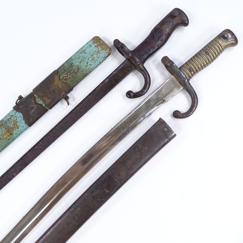 112 - 2 Victorian bayonets and scabbards