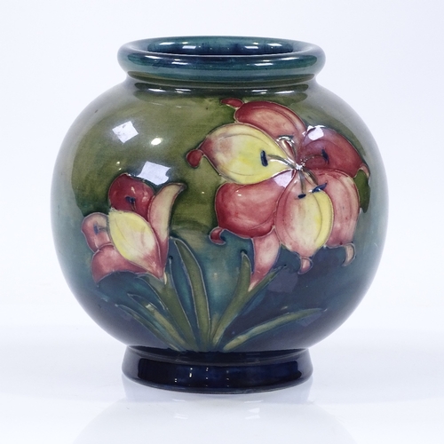 18 - A Moorcroft Clematis pattern vase, height 13cm