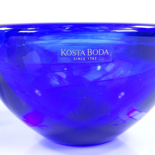 94 - Kosta Boda, 3 Atoll glass bowls by Anna Ehrner, diameter 17.5cm