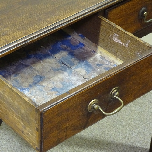 274 - A George III oak lowboy with 2 frieze drawers, width 2'8