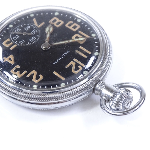 301 - WALTHAM - a Second War Period steel-cased open-face top-wind Military issue pocket watch, with black... 