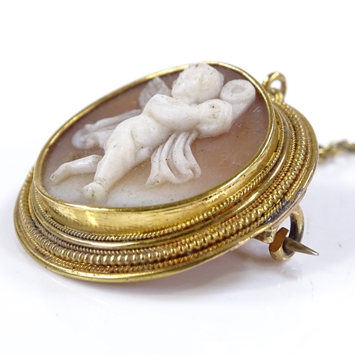 438 - An unmarked gold relief carved cameo brooch, depicting cherub, brooch diameter 24.1mm, 5.1g