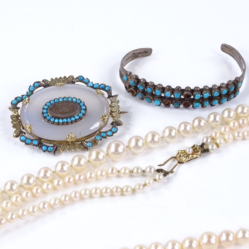 815 - An unmarked gold chalcedony and turquoise memorial brooch, 2 pearl necklaces with gold clasps, and a... 