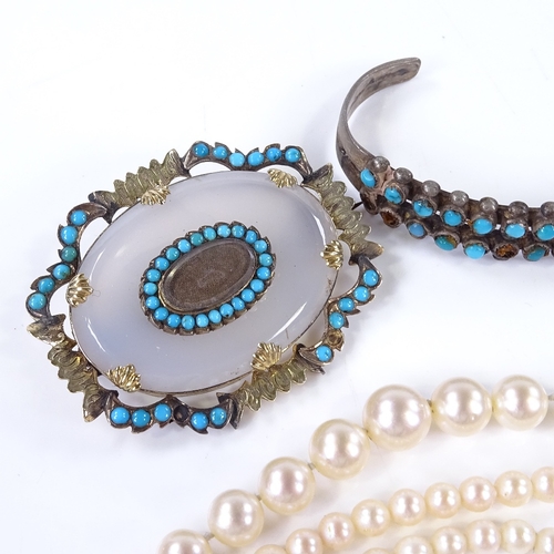 815 - An unmarked gold chalcedony and turquoise memorial brooch, 2 pearl necklaces with gold clasps, and a... 