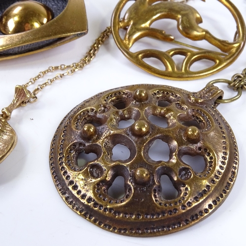 820 - Various Finnish and Norwegian silver and bronze jewellery, including pendants, brooches etc